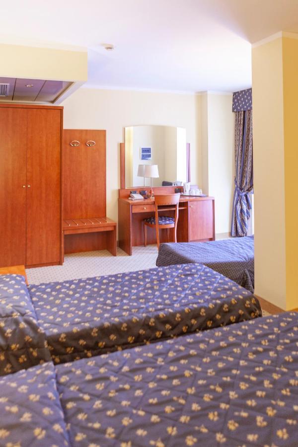 Hotel Olivo Arco Luaran gambar
