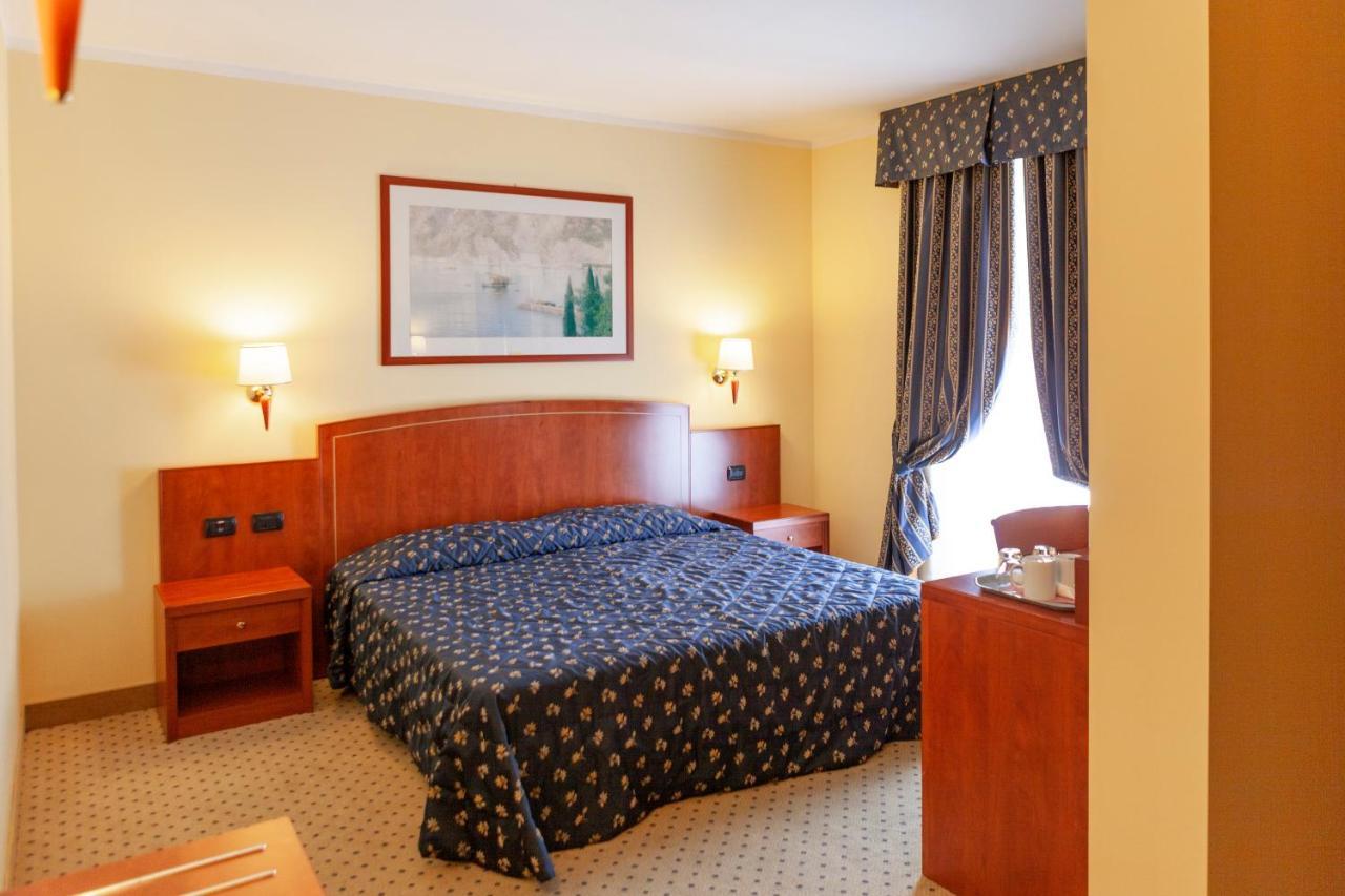 Hotel Olivo Arco Luaran gambar